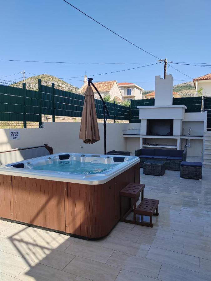 טרוגיר Apartment Miss Tina מראה חיצוני תמונה
