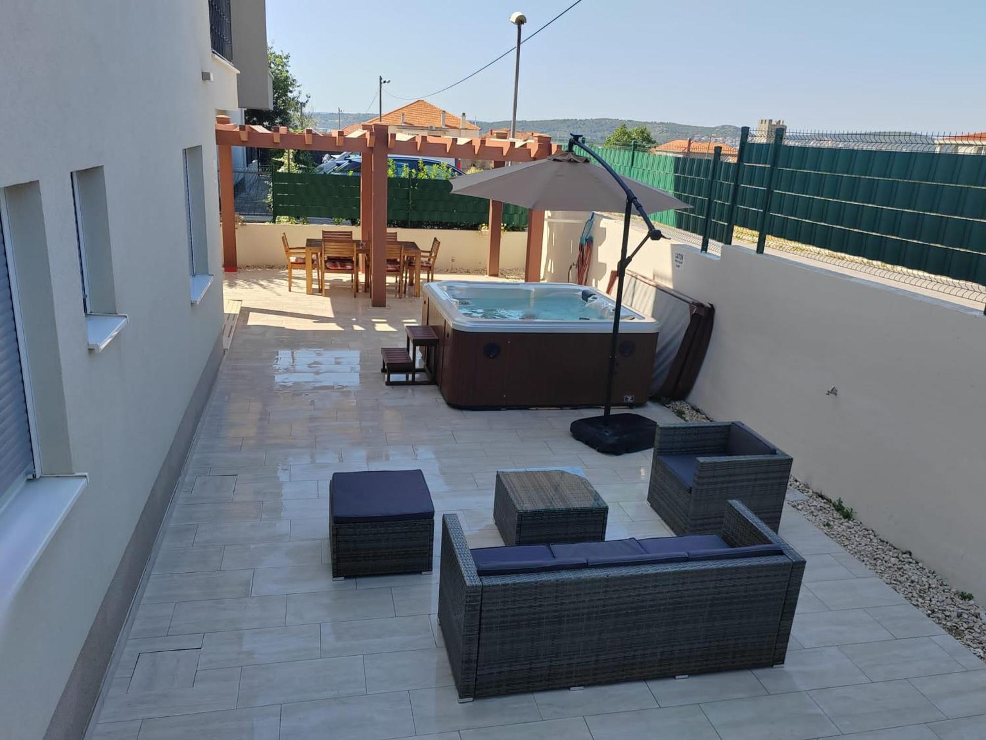 טרוגיר Apartment Miss Tina מראה חיצוני תמונה